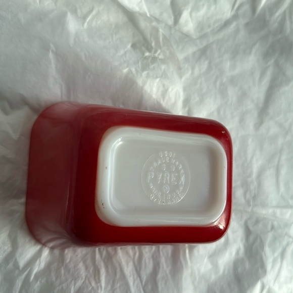 Really nice vintage  Pyrex Amish butterprint refrigerator dish 501 1 1/2cu… - Picture 8 of 16